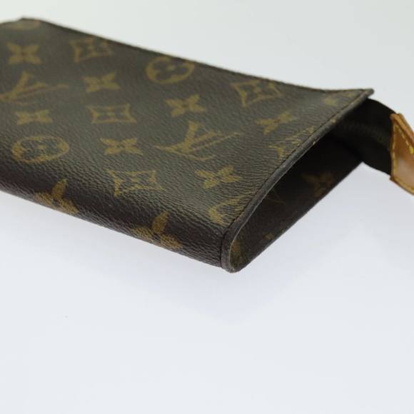 LOUIS VUITTON Monogram Bucket PM Pouch Accessory Pouch LV Auth 70300 - Picture 7 of 16